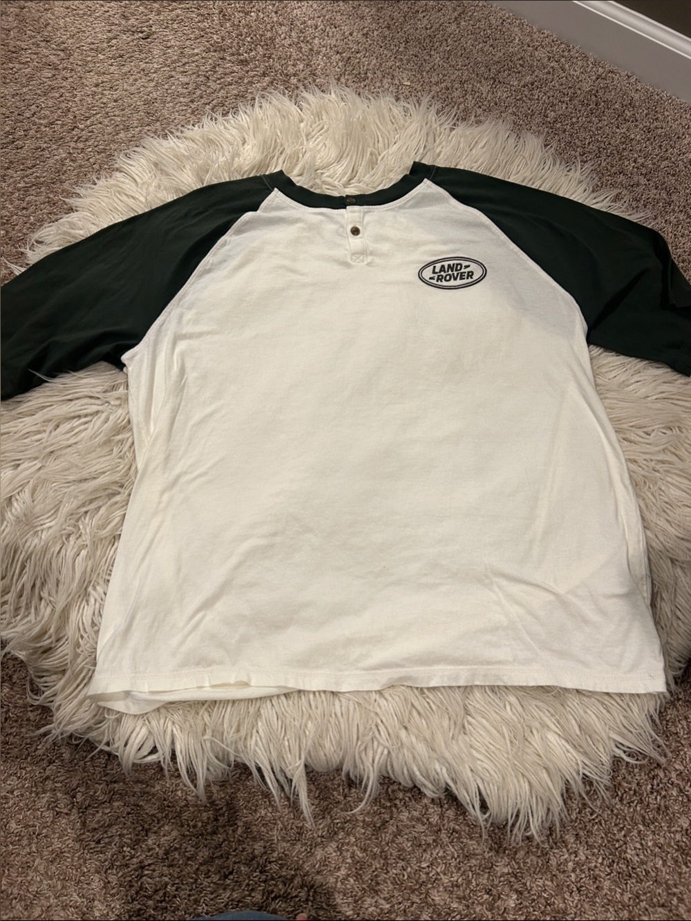 Large Land Rover PAC Sun men’s 100% cotton white & hunter green Henley tee